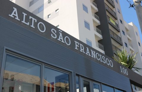 Aptº. 2 dorms. 1 suíte Alto São Francisco