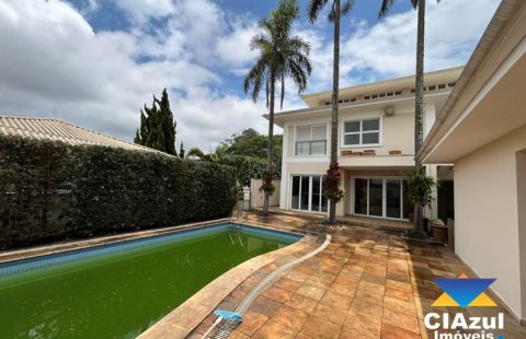 Casa a venda Parque dos Príncipes 4 dorms. 2 suítes