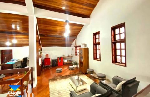 Casa Moderna com Excelente Acabamento